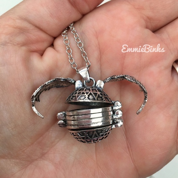 New Photo Picture Keeper Accordion Orb Pendant Necklace / Photo Globe Locket - Picture 2 of 16